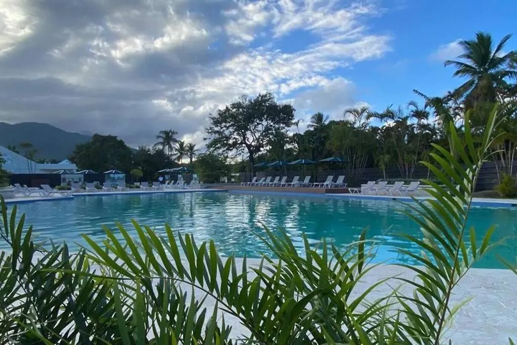 Apartamento En Playa Y Vista Al Campo De Golf 普拉塔港 多米尼加共和国